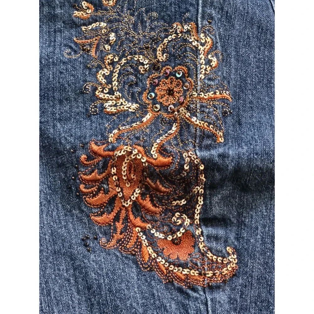 Christopher & Banks Women's Blue Embroidered Boot Cut Denim Jeans Size 6 28x31 - Picture 13 of 16